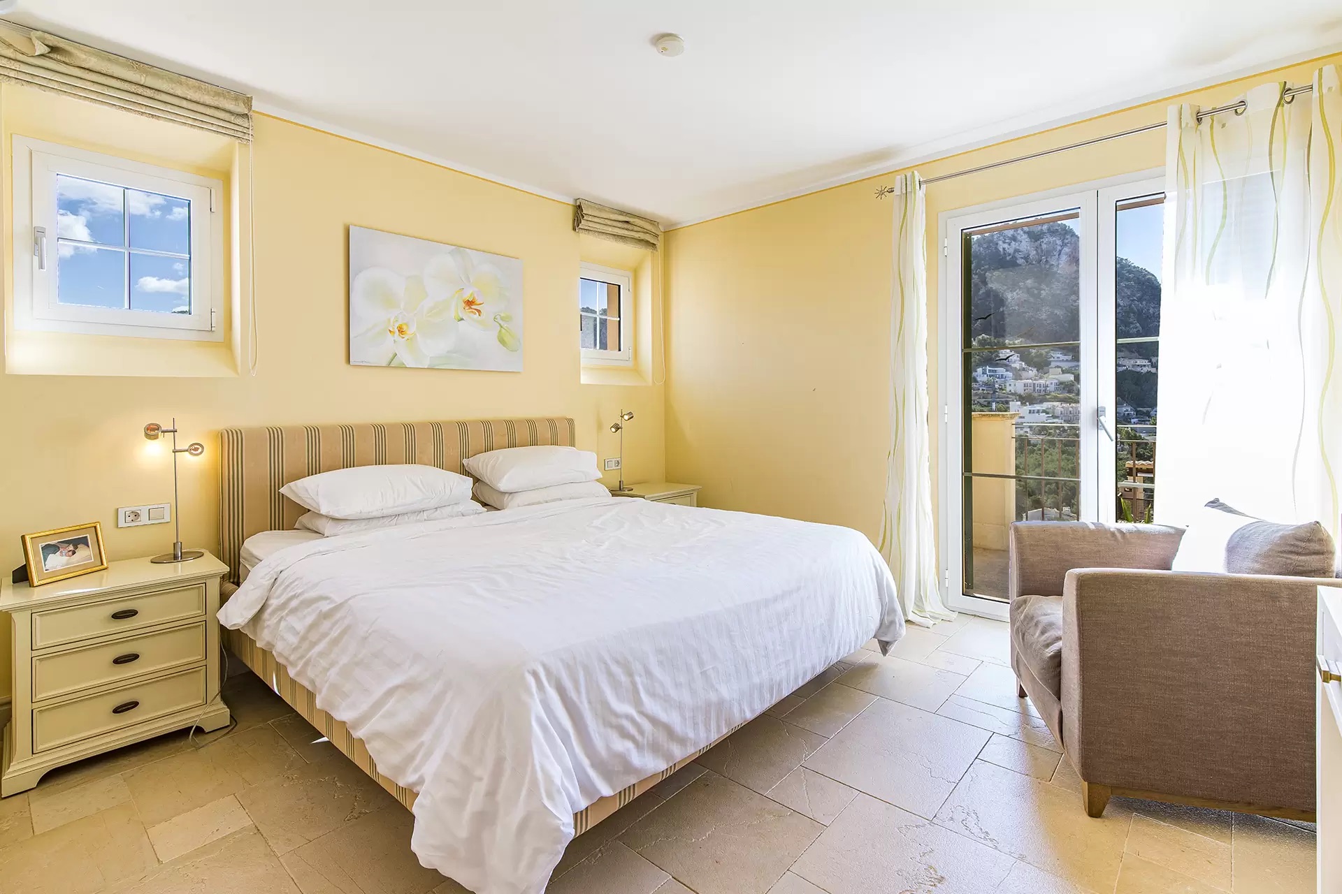 Rymlig penthouse till salu i Port Andratx med havsutsikt