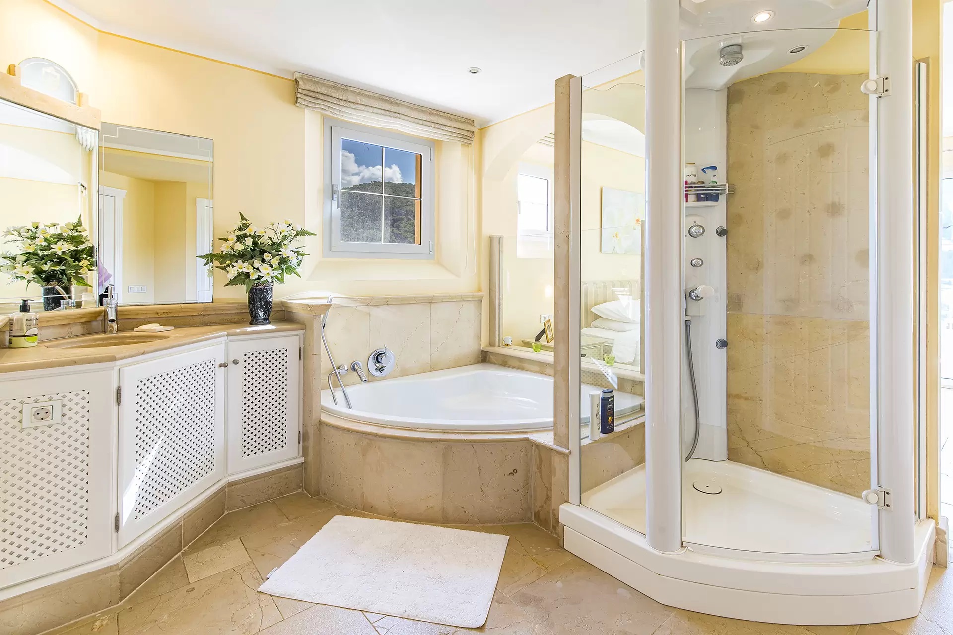 Rymlig penthouse till salu i Port Andratx med havsutsikt