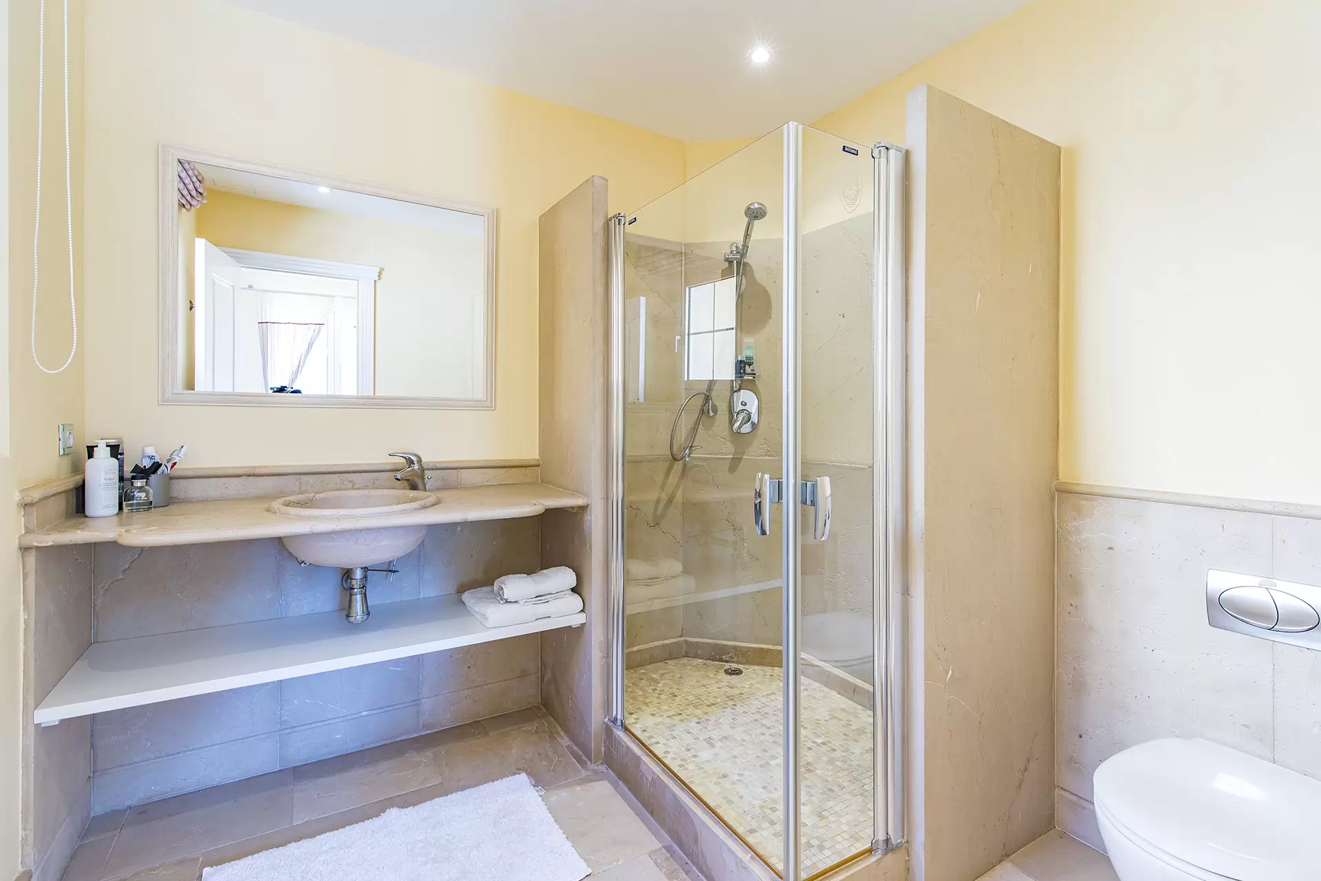 Rymlig penthouse till salu i Port Andratx med havsutsikt