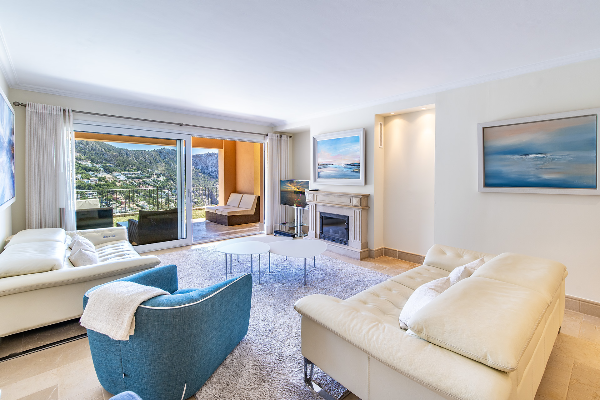 Trädgårdslägenhet med havsutsikt till salu i Port Andratx