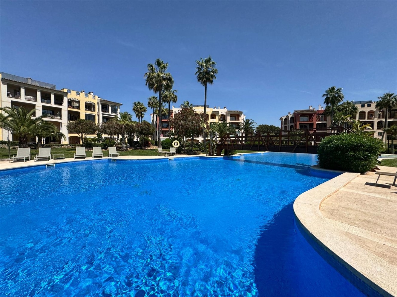 Lyxlägenhet till salu i golfresidens i Santa Ponsa