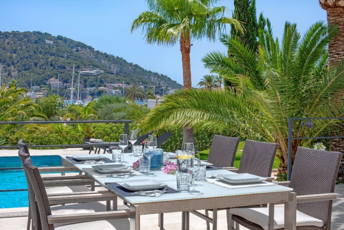 Amazing Villa with Holiday Licence for Sale in Port Andratx