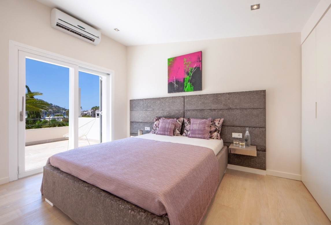 Amazing Villa with Holiday Licence for Sale in Port Andratx