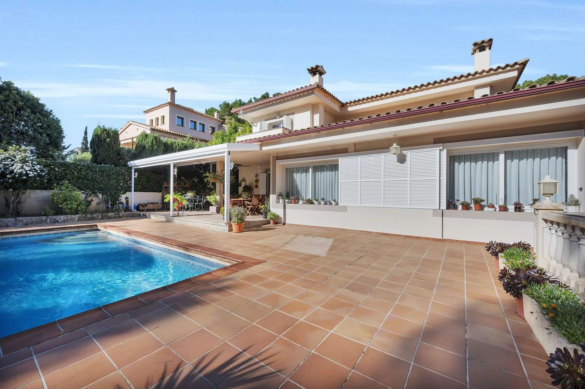 Villa mediterránea en venta en la lujosa zona de Cas Catala.