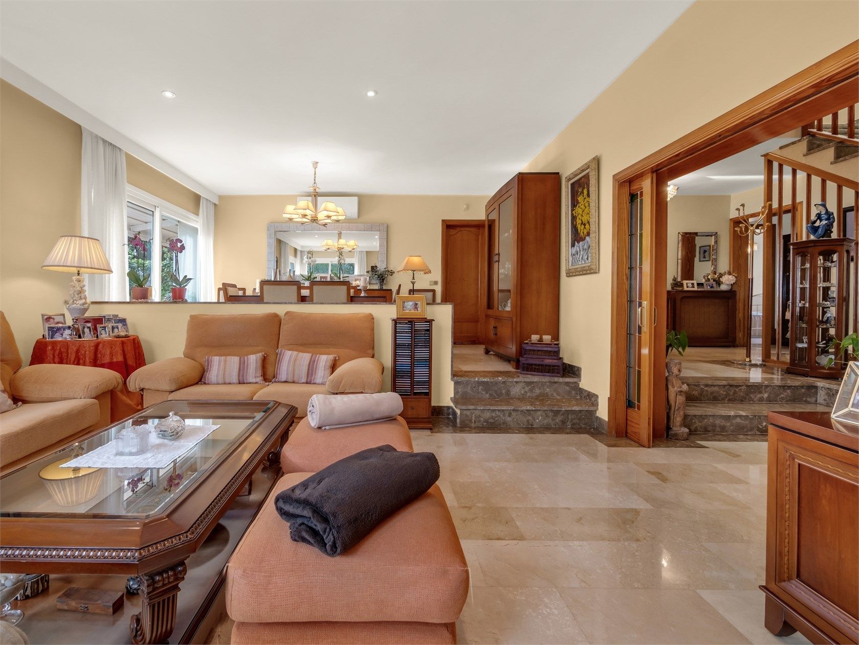 Villa mediterránea en venta en la lujosa zona de Cas Catala.