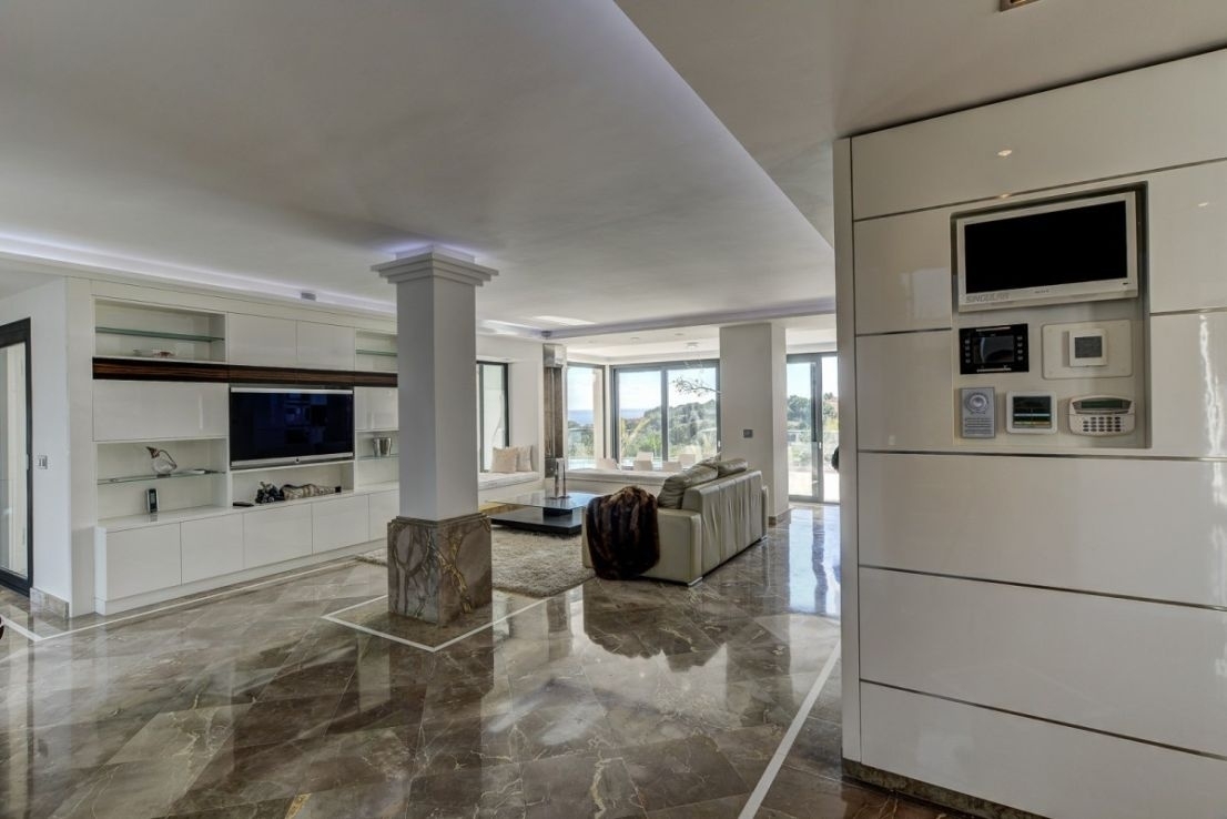 Lyxvilla till salu med havsutsikt i Bendinat, Mallorca