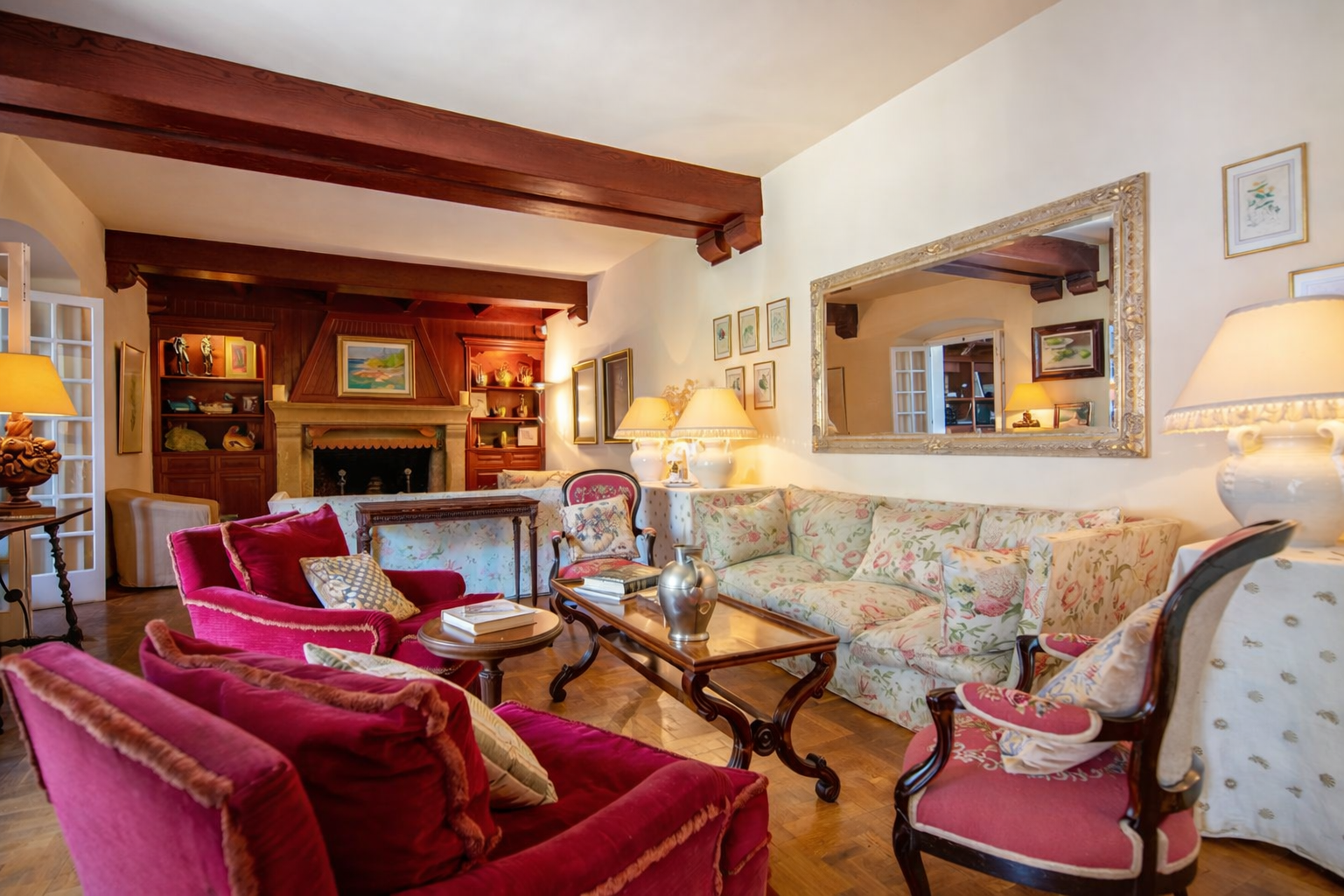 Exclusive Finca with spacious Plot near Escorca