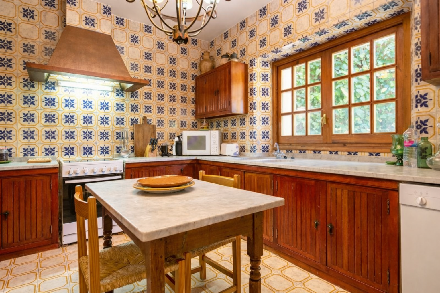 Exclusive Finca with spacious Plot near Escorca