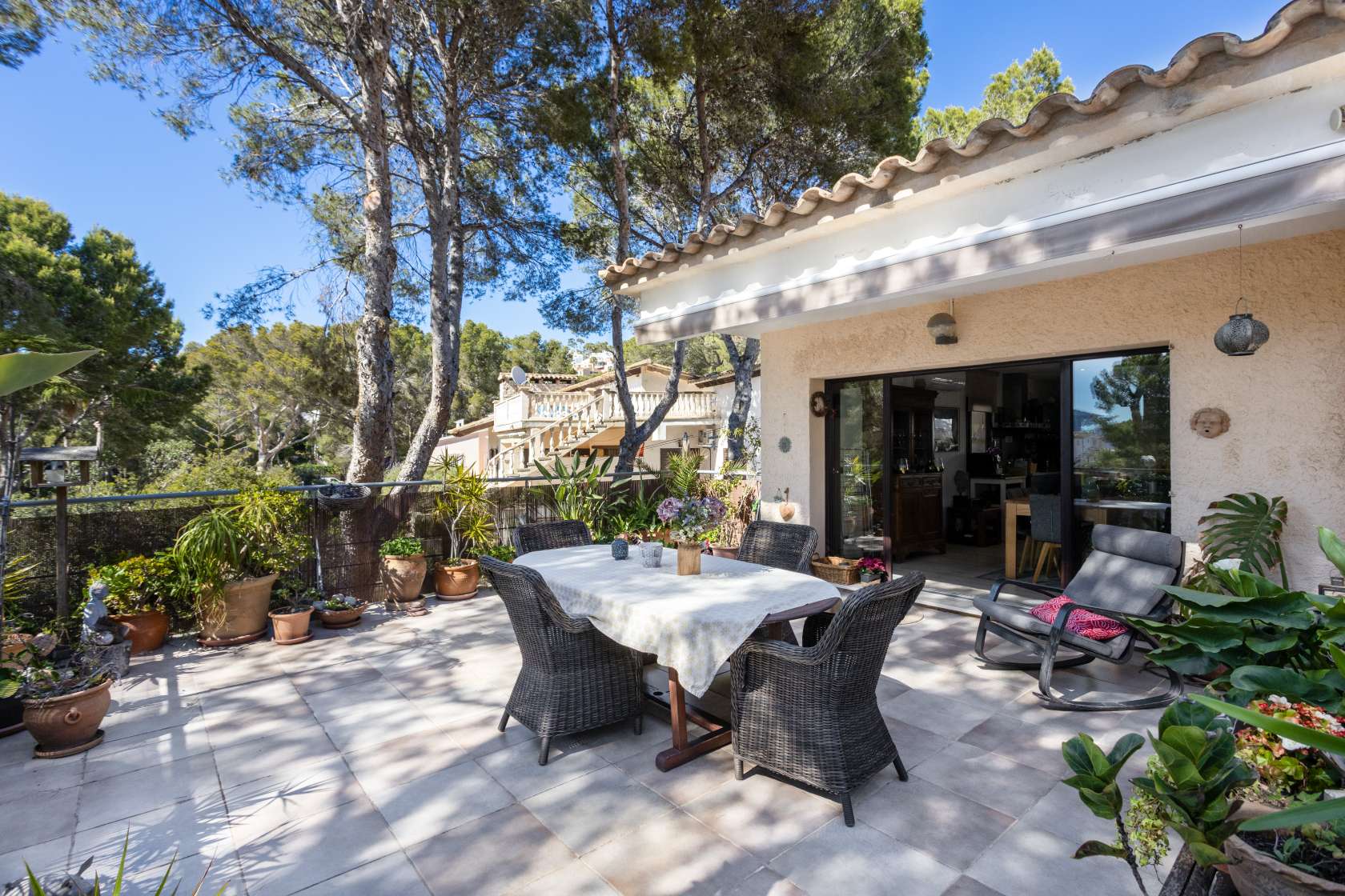 Spacious Villa in walking distance from the Beach for Sale in Santa Ponsa