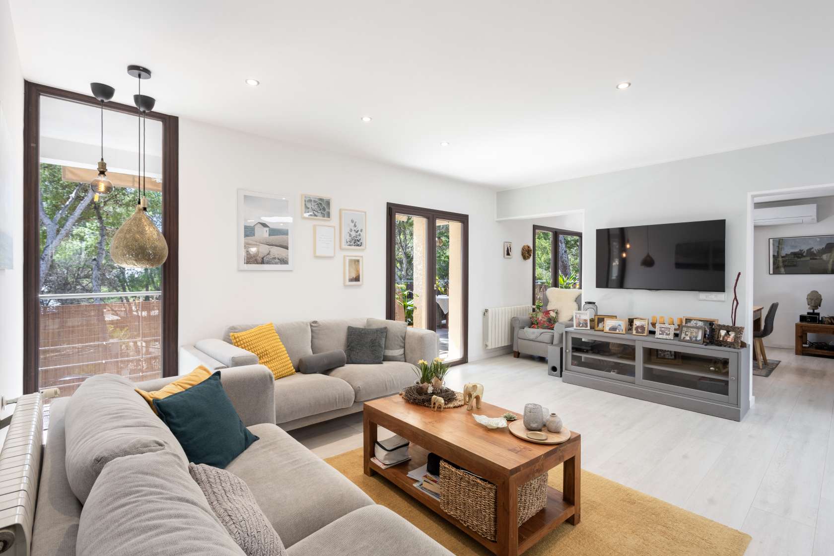 Spacious Villa in walking distance from the Beach for Sale in Santa Ponsa