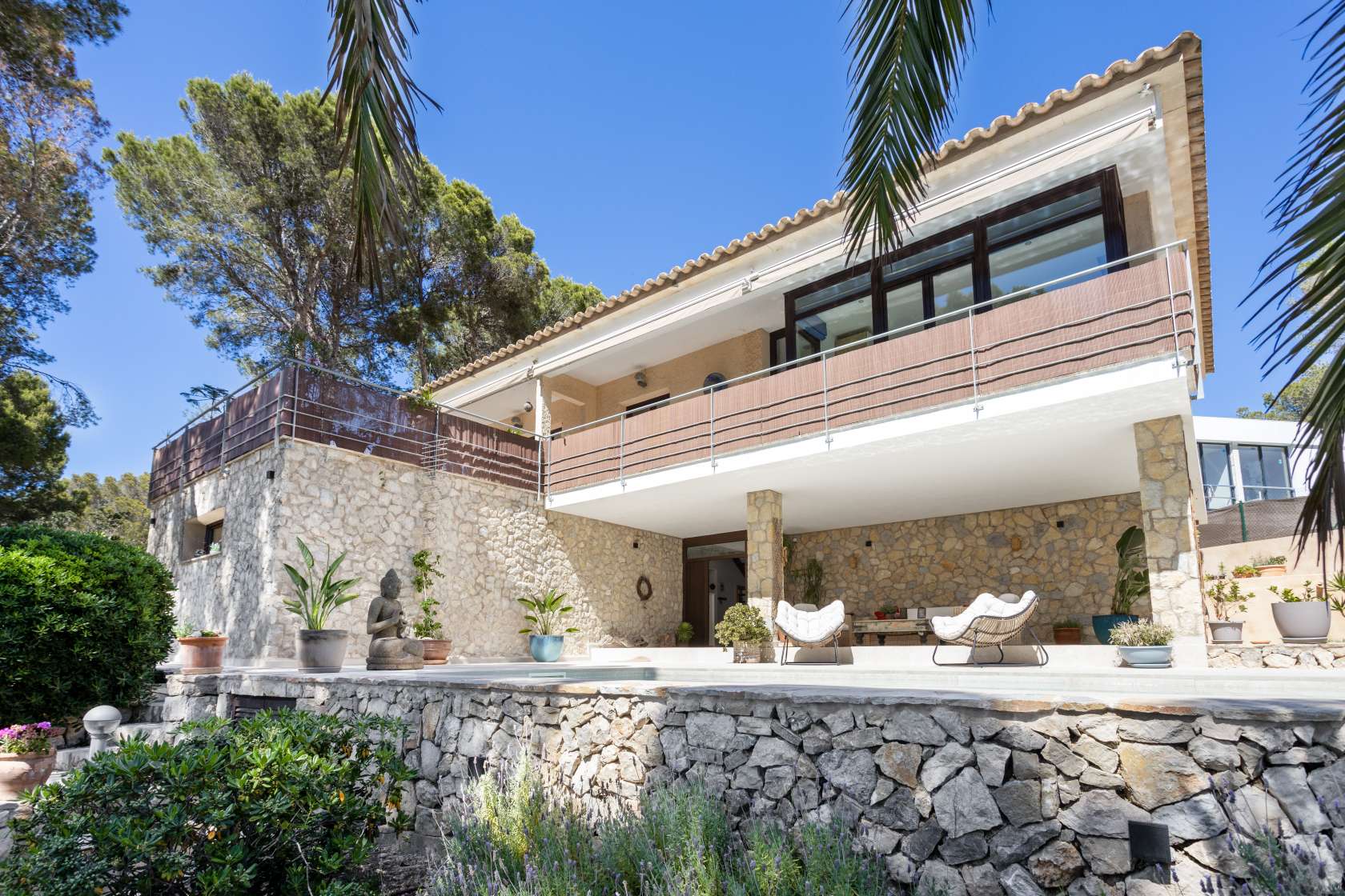 Spacious Villa in walking distance from the Beach for Sale in Santa Ponsa