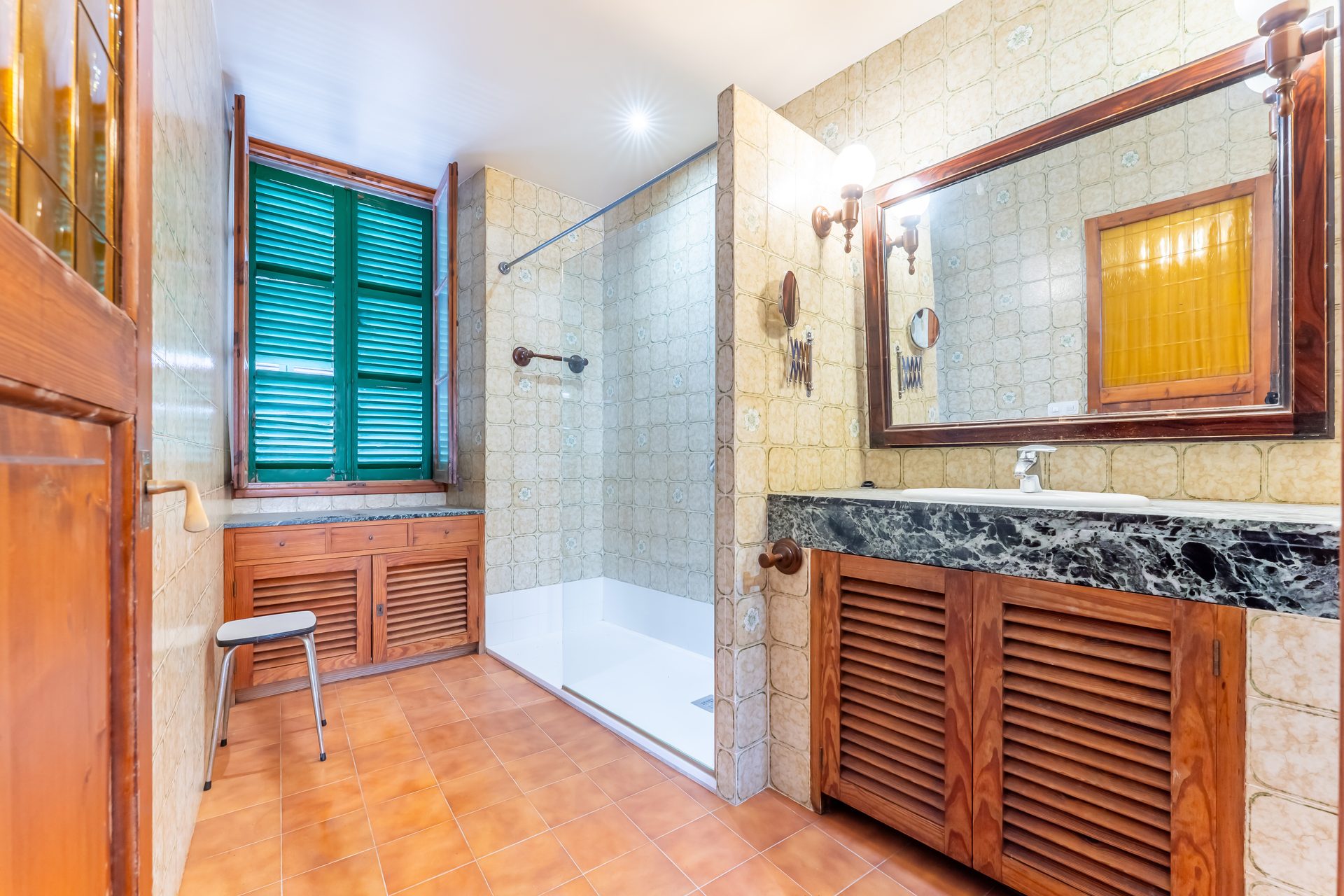 Investment Opportunity: Historic Building Divided into Two Properties in Palma’s Old Town for Sale
