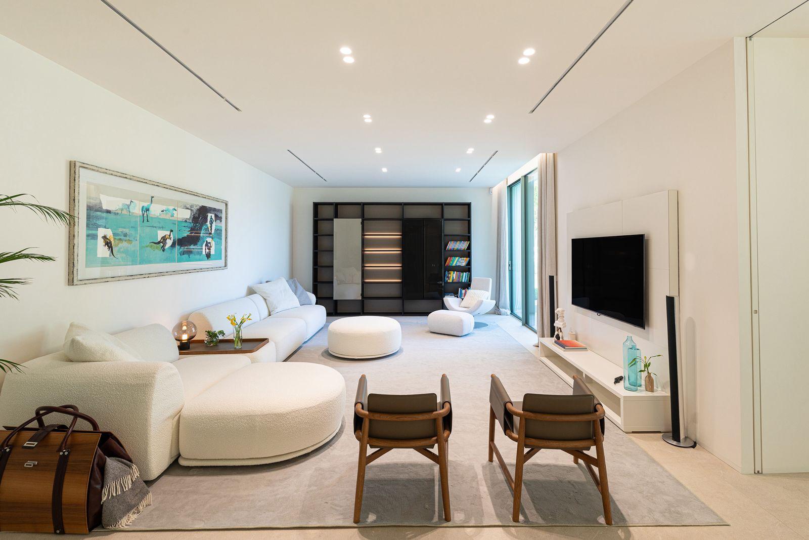 Luxury Villa for Sale in Santa Ponsa