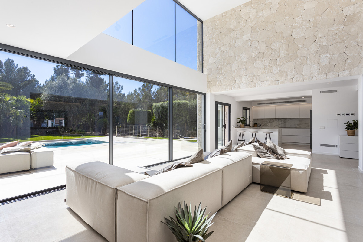 Modern spacious Villa for Sale in Santa Ponsa
