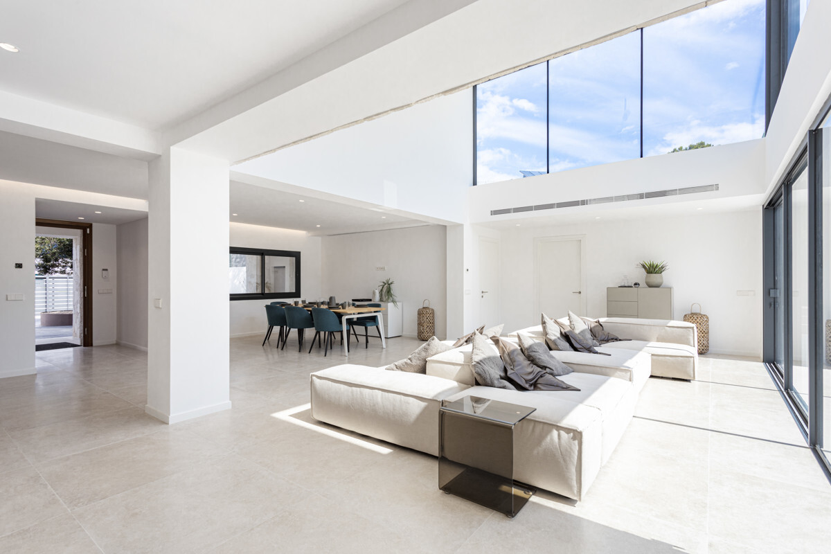 Modern spacious Villa for Sale in Santa Ponsa