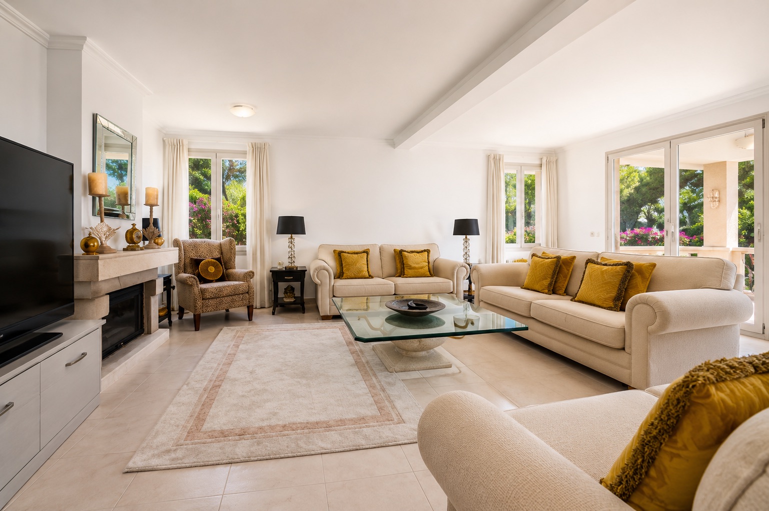 Rymlig villa till salu i Nova Santa Ponsa
