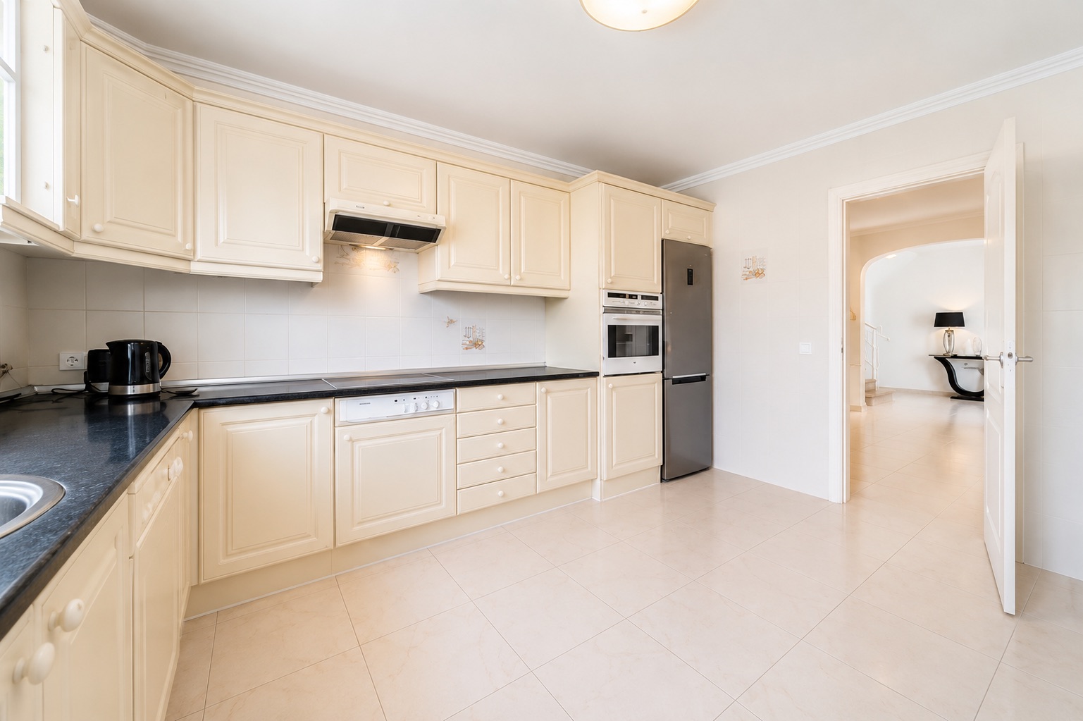 Rymlig villa till salu i Nova Santa Ponsa