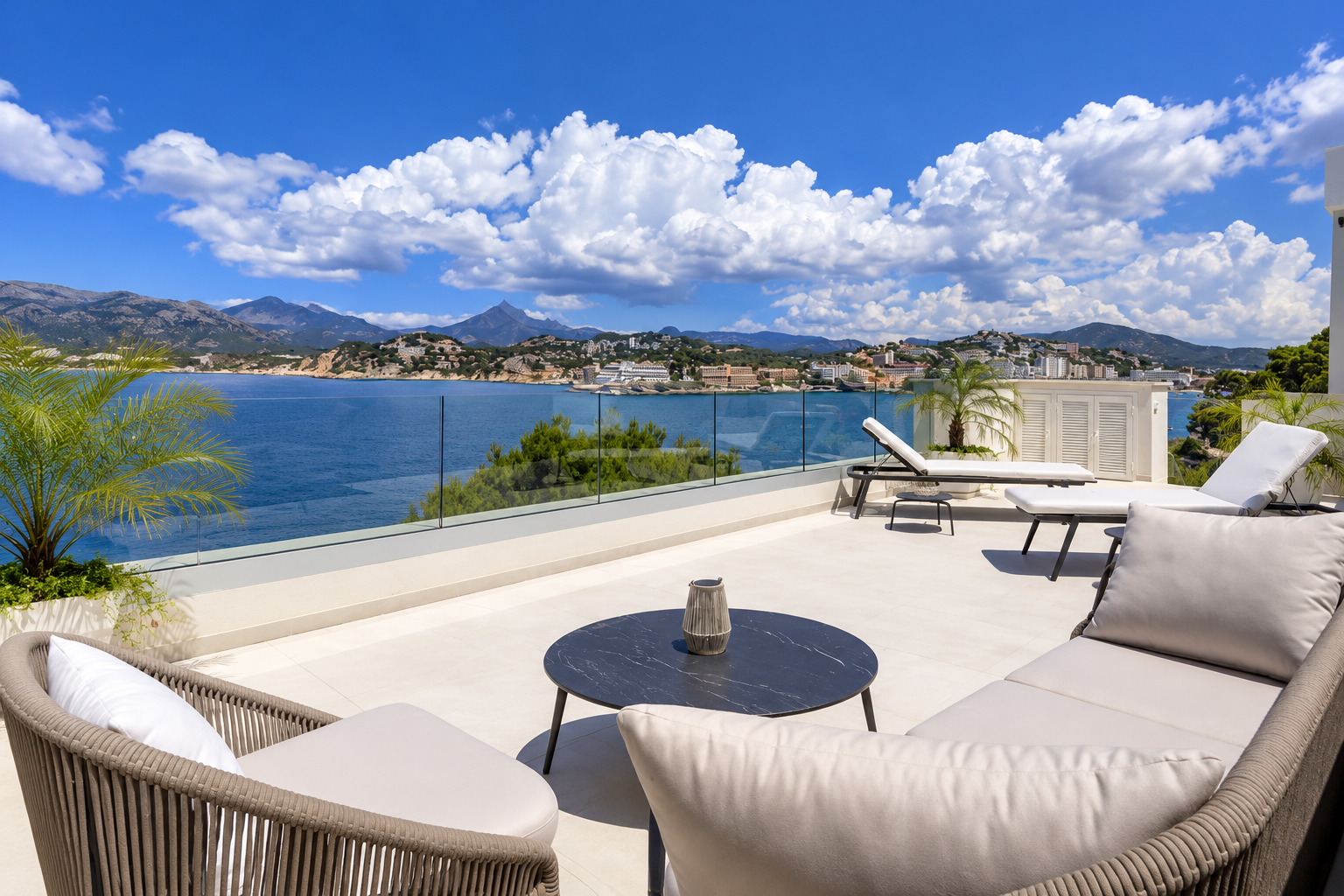 Seafront Villa for Sale in Santa Ponsa