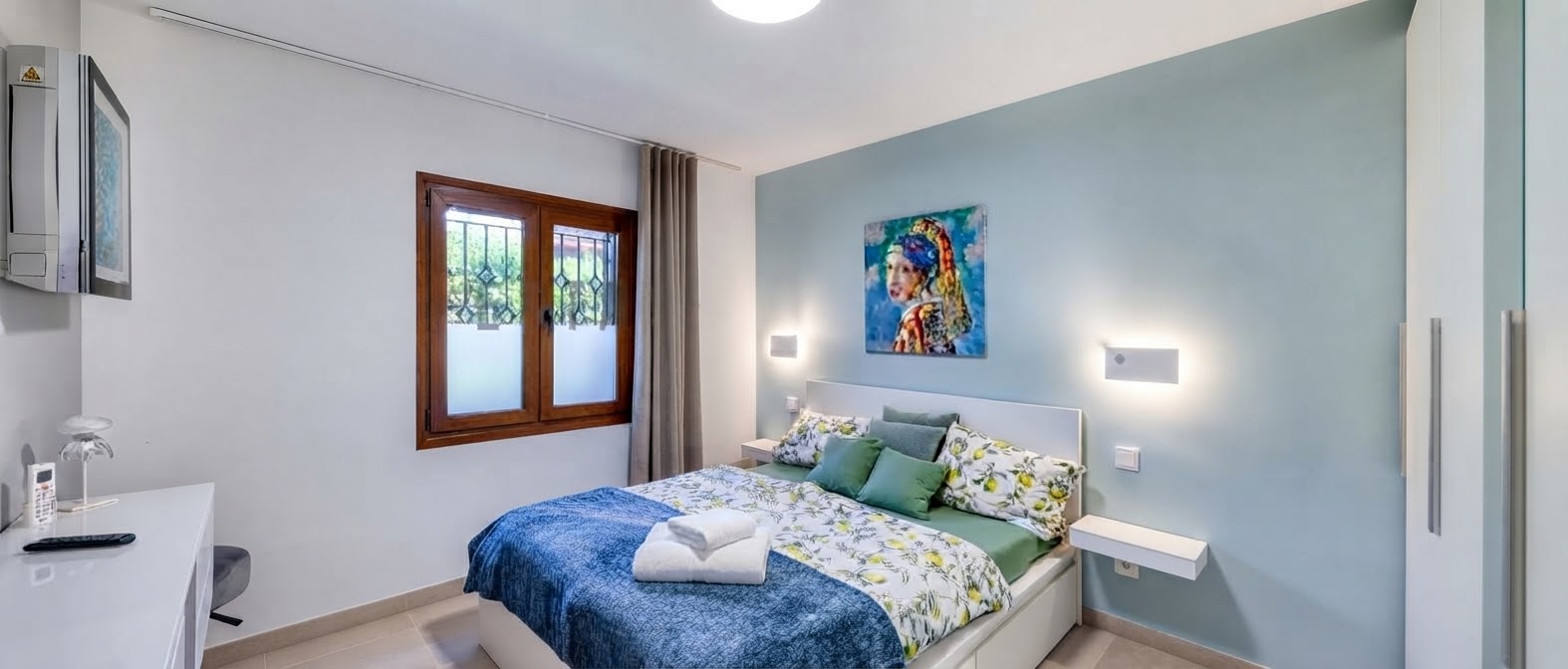Semi-detached House for Sale in Santa Ponsa
