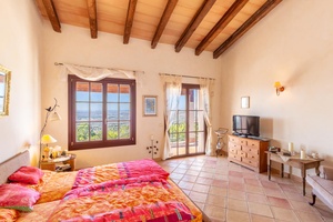 16-luxus-landhaus-in-puntiro-zu-verkaufen-luxury-country-home-in-puntiro-for-sale-se-vende-casa-de-campo-en-puntiro.jpeg