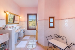 17-luxus-landhaus-in-puntiro-zu-verkaufen-luxury-country-home-in-puntiro-for-sale-se-vende-casa-de-campo-en-puntiro.jpeg