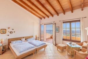 20-luxus-landhaus-in-puntiro-zu-verkaufen-luxury-country-home-in-puntiro-for-sale-se-vende-casa-de-campo-en-puntiro.jpeg