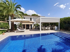 Mallorca-villa-sale-pool-santa-ponsa-01.jpg