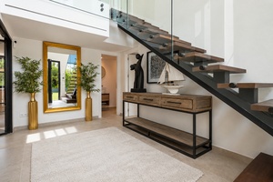Mallorca_villa_sale_santa_ponsa_beach_08.jpg