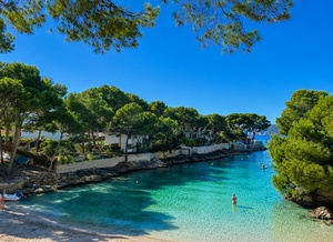 Mallorca_villa_sale_santa_ponsa_beach_15.jpg
