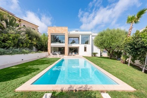 Mallorca villa for sale in Nova Santa Ponsa