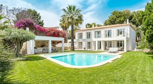 Mallorca: Villa for sale in Bendinat