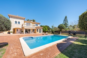 Villa for sale in Nova Santa Ponsa