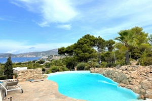 Mediterranean Villa with incredible Sea Views.