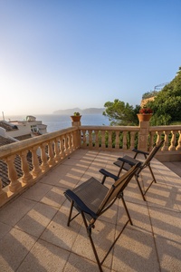 Mallorca luxury apartment for sale with sea views in Santa Ponsa