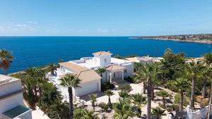 Mallorca Luxury Sea Front Villa for Sale with breathtaking views in Cala Pi