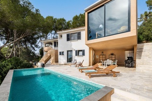 Cozy House in quiet Street in Costa de la Calma