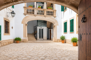 Mallorca Investment: historical Building in Center of Palma de Mallorca for Sale (copy)