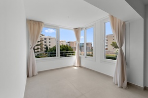 Mallorca just renovated modern Apartment for Sale in luxury Area of Portals Nous