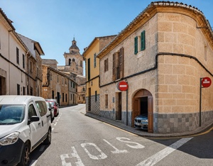 Mallorca House for Sale in the Center of Algaida