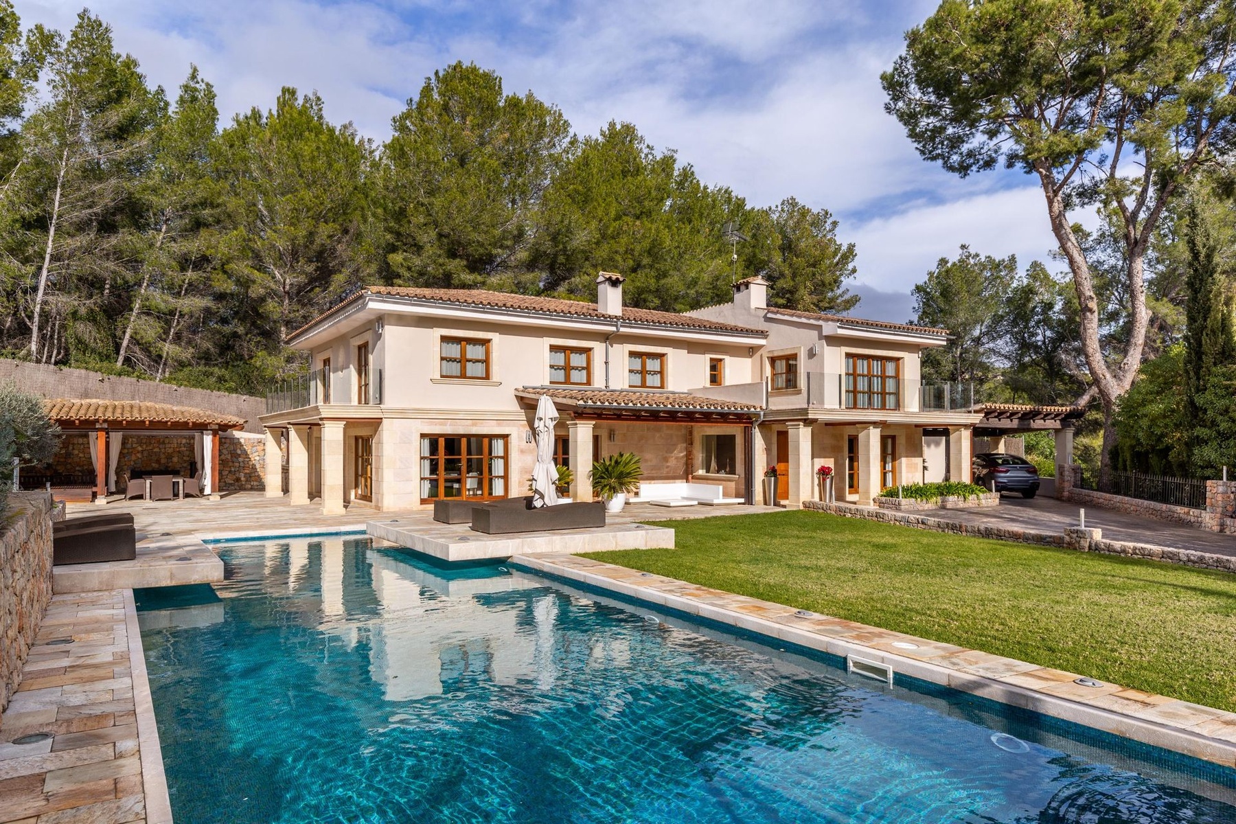 Luxury villa with full privacy in Son Vida