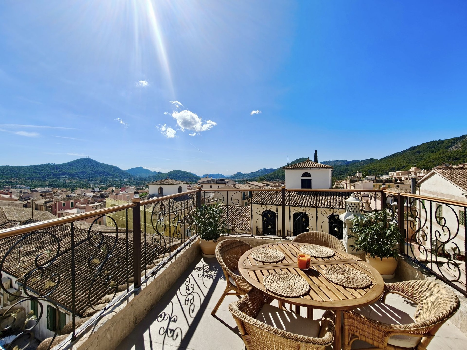 Fully refurbished townhouse for sale in Andratx Village