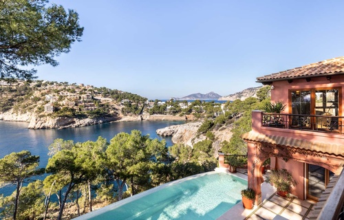Impressing luxury villa for sale in Port Andratx
