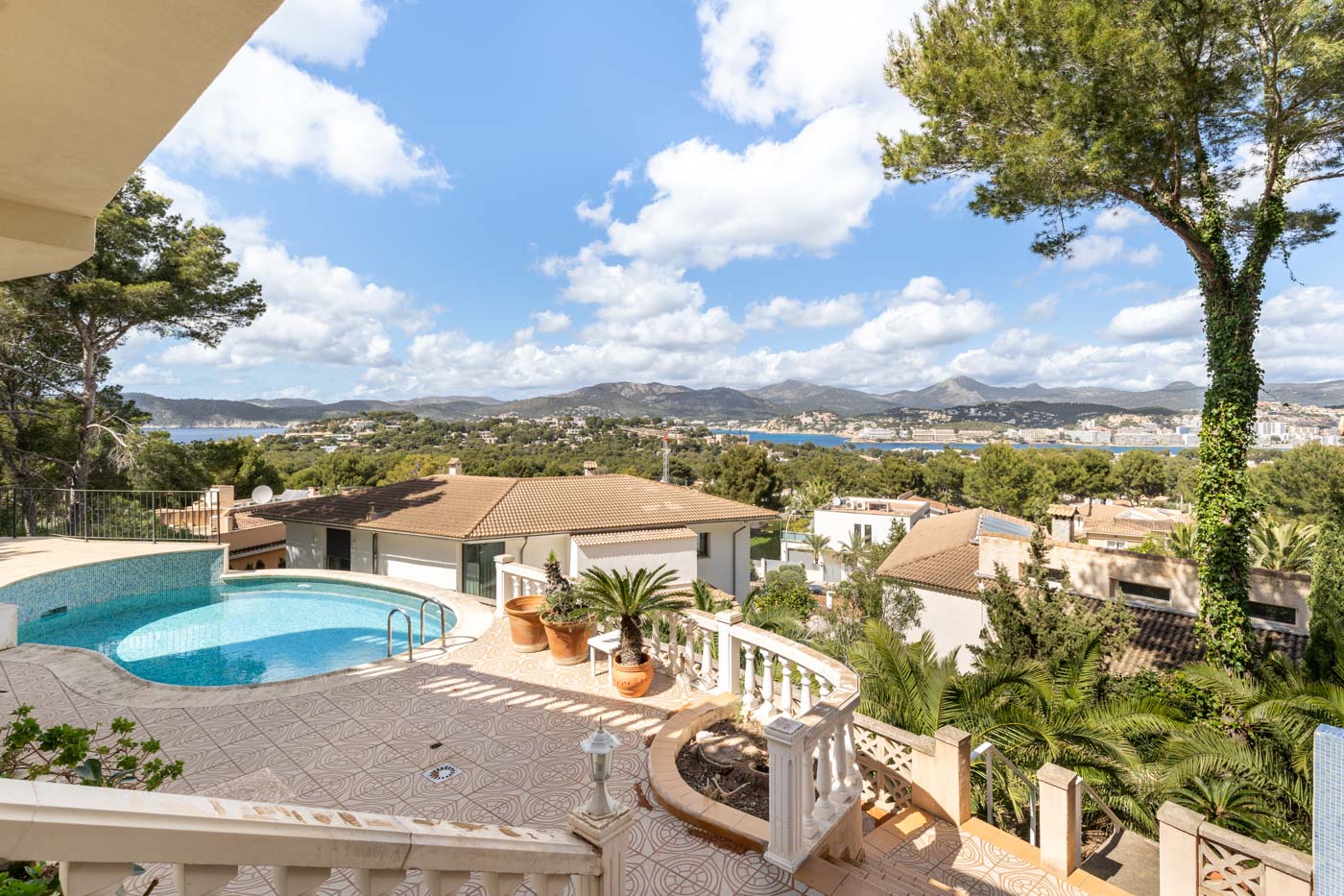 Villa con Vistas al Mar en Santa Ponsa