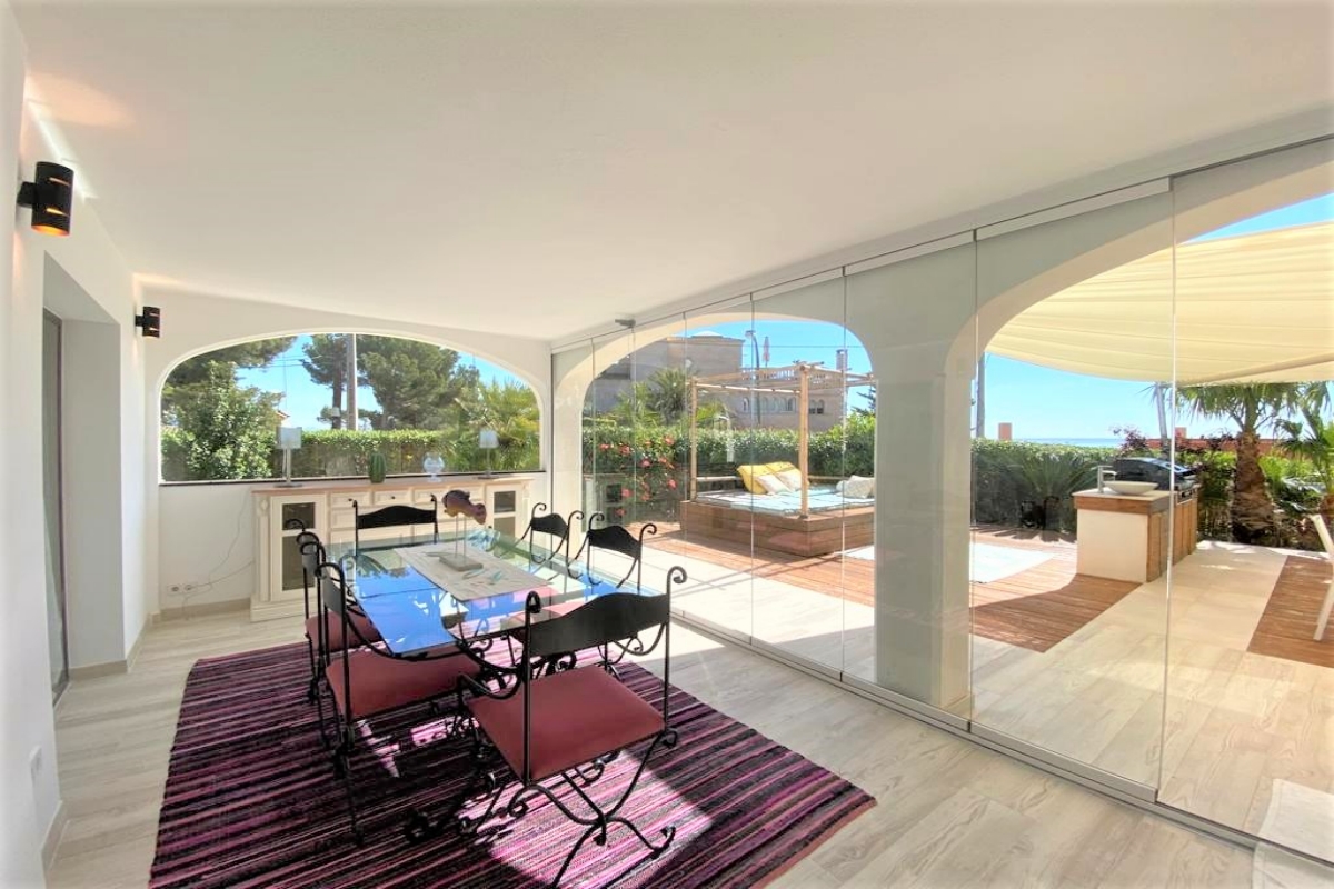 Modern Ground Floor Apartment in Cala  Vinyes