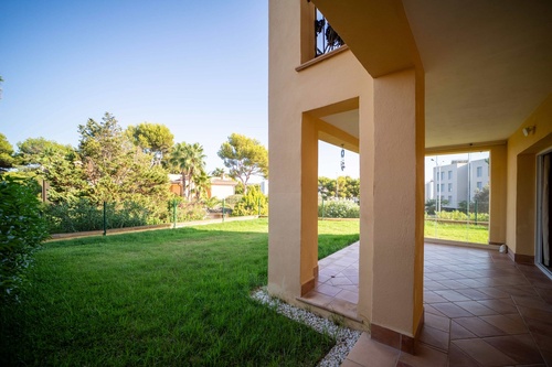 Apartamento con jardín en venta en Nova Santa Ponsa