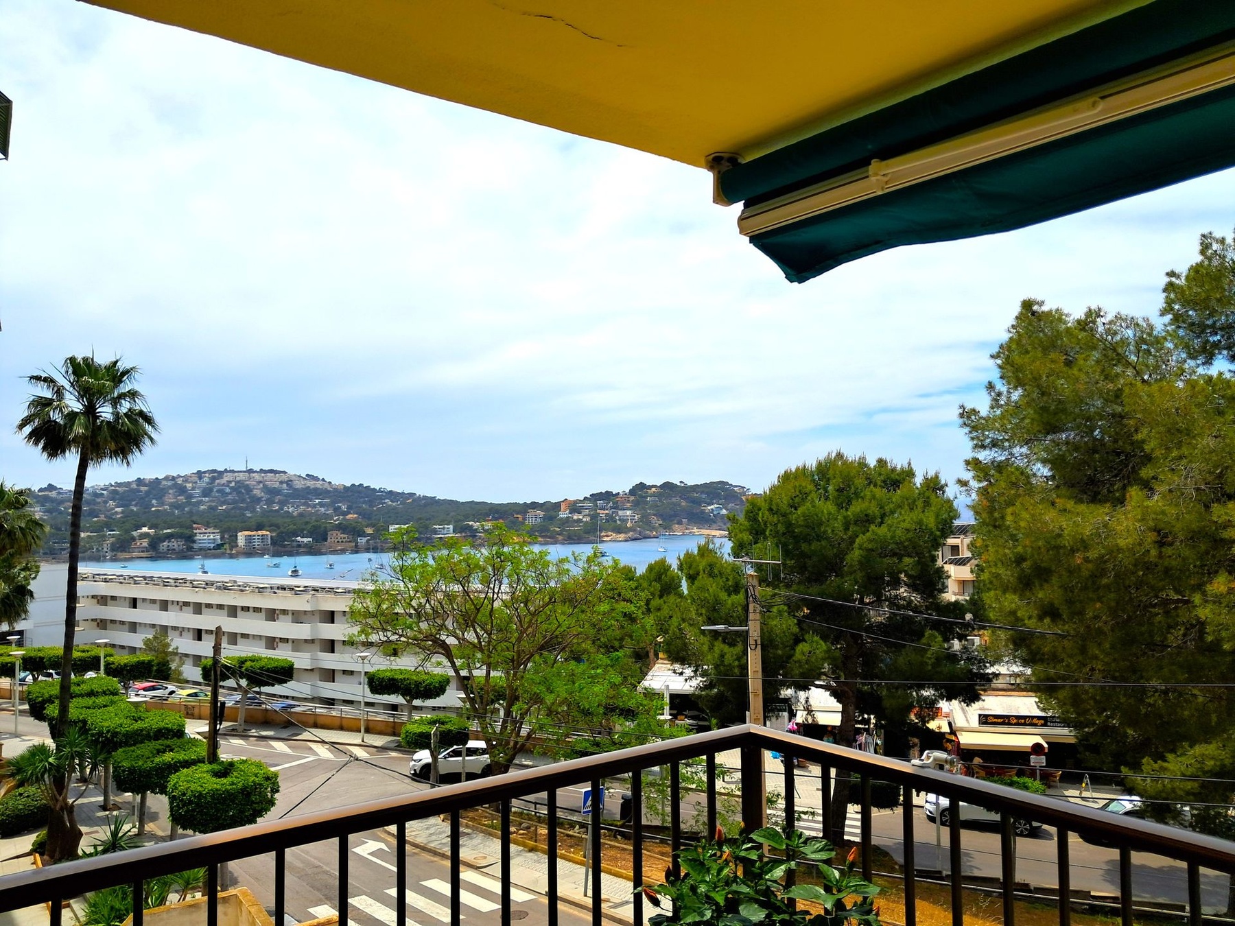 Mallorca Apartment for Sale in Santa Ponsa – Sea View, Pool & Terrace Included
