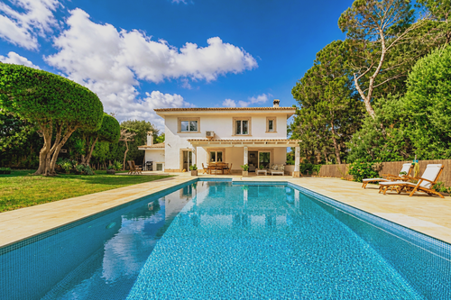 Lovely Villa with Holiday Licence for Sale in Santa Ponsa