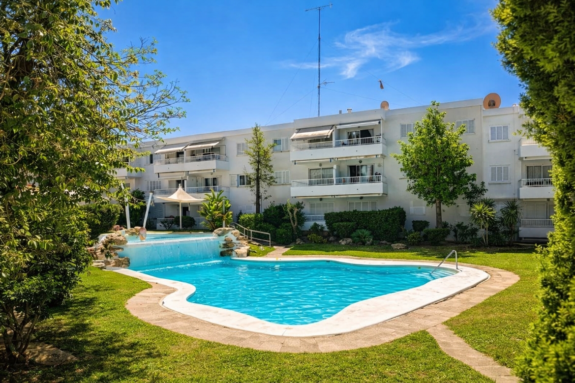 Just renovated Apartment for Sale in front of the Beach of  Santa Ponsa
