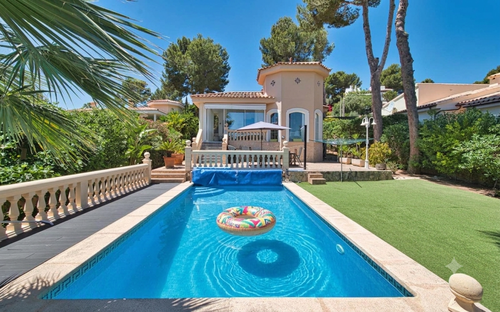 Lovely Villa for Sale in  Costa de la Calma