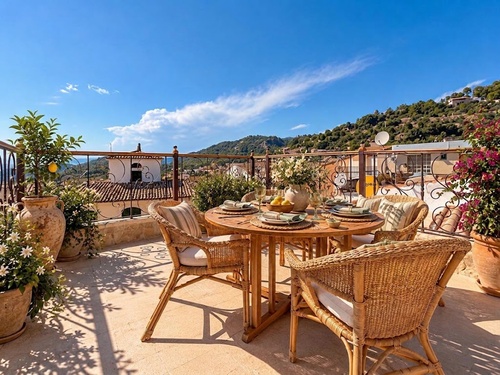 Detached Town House with panoramic Views for sale in Andratx